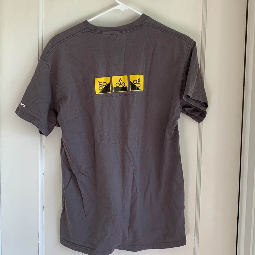Men’s Diamondback graphic t shirt Size Medium gray
